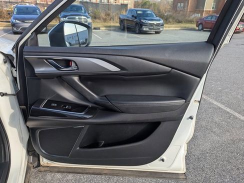 Used 2018 MAZDA CX-9 Touring w/ Touring Premium Package image 23