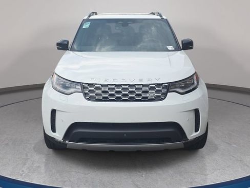 Certified 2025 Land Rover Discovery S AWD/4WD image 3