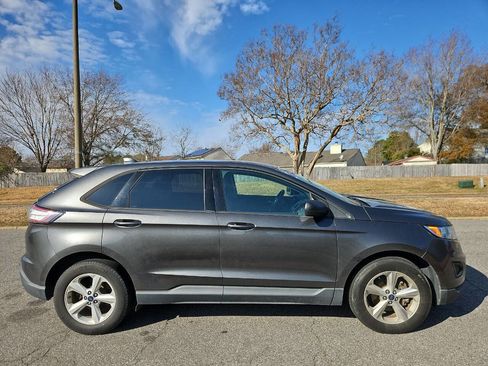Used 2015 Ford Edge SE image 7