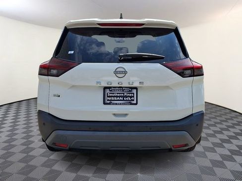 Certified 2023 Nissan Rogue S FWD image 6