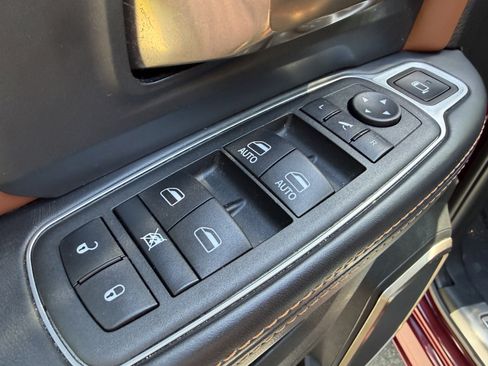 Used 2022 RAM 2500 Limited AWD/4WD image 15