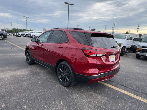 Certified 2023 Chevrolet Equinox RS w/ RS Leather Package AWD/4WD image 6
