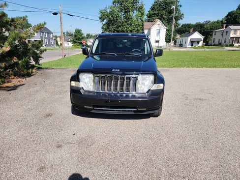 Used 2008 Jeep Liberty Limited w/ Premium Group II AWD/4WD image 3