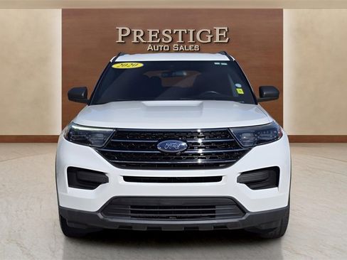 Used 2020 Ford Explorer XLT image 11