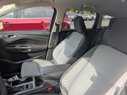 Used 2018 Ford Escape SE w/ SE Sync 3 Package FWD image 21
