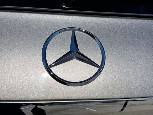 Used 2020 Mercedes-Benz GLE 350 w/ Premium Package image 31