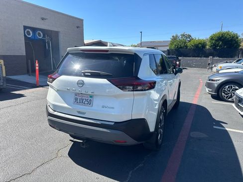 Used 2023 Nissan Rogue SV AWD/4WD image 3