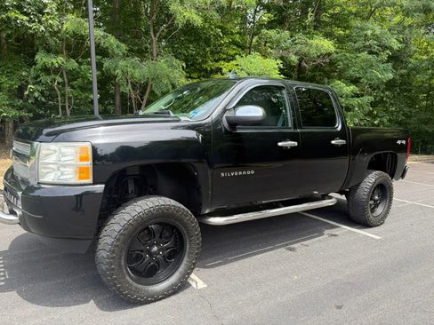 Used 2011 Chevrolet Silverado 1500 LS AWD/4WD image 48