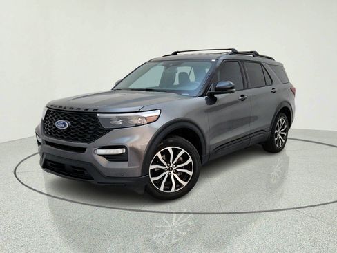 Used 2020 Ford Explorer ST AWD/4WD image 2