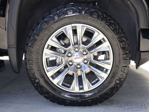 Used 2023 GMC Sierra 1500 Denali w/ Technology Package AWD/4WD image 30