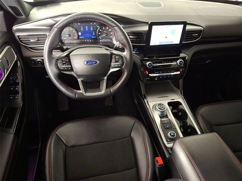 Used 2022 Ford Explorer ST-Line w/ Class IV Trailer Tow Package image 2