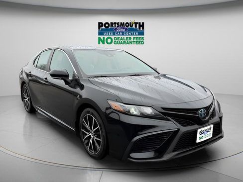 Used 2023 Toyota Camry SE w/ Audio Upgrade Package FWD image 1