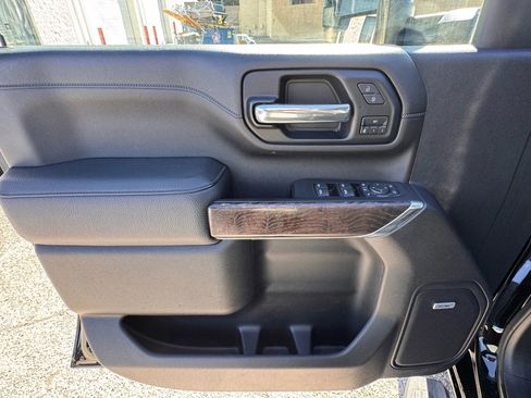 Used 2020 GMC Sierra 2500 Denali w/ Denali Ultimate Package image 13