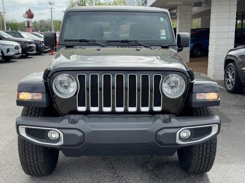 Used 2022 Jeep Wrangler Unlimited Sahara AWD/4WD image 10