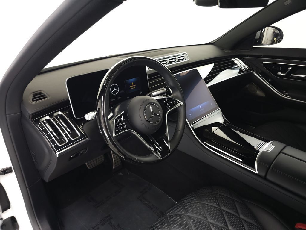 Used 2024 Mercedes-Benz S 580 4MATIC Sedan image 9