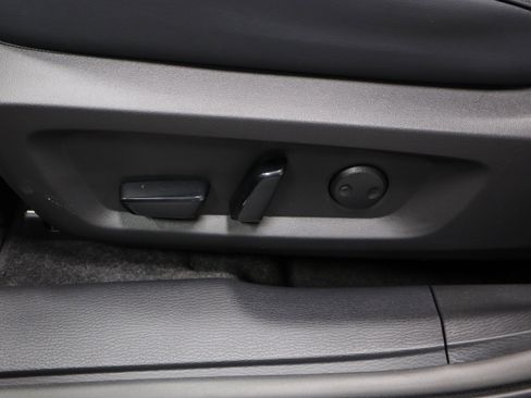 New 2026 Mitsubishi Outlander SE image 16