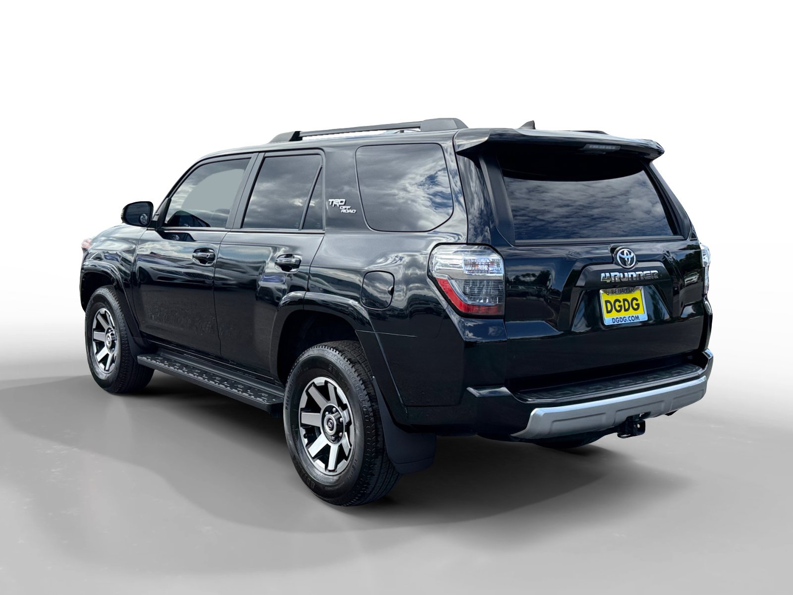 Used 2024 Toyota 4Runner TRD Off-Road Premium AWD/4WD image 3