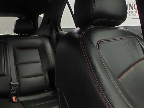 Used 2022 Chevrolet Equinox RS w/ RS Leather Package FWD image 11