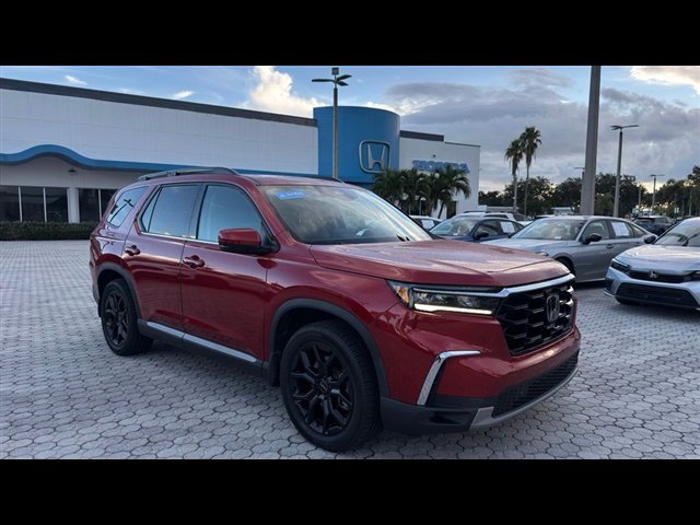 Certified 2025 Honda Pilot Touring image 16