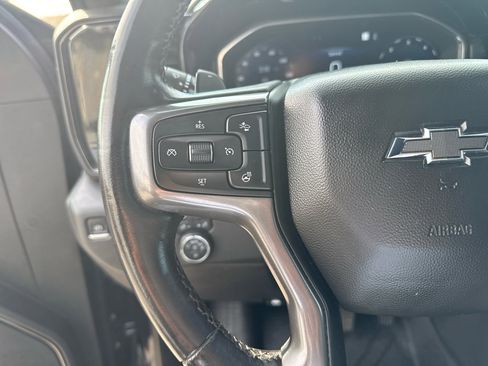 Used 2022 Chevrolet Silverado 1500 ZR2 w/ Technology Package image 18