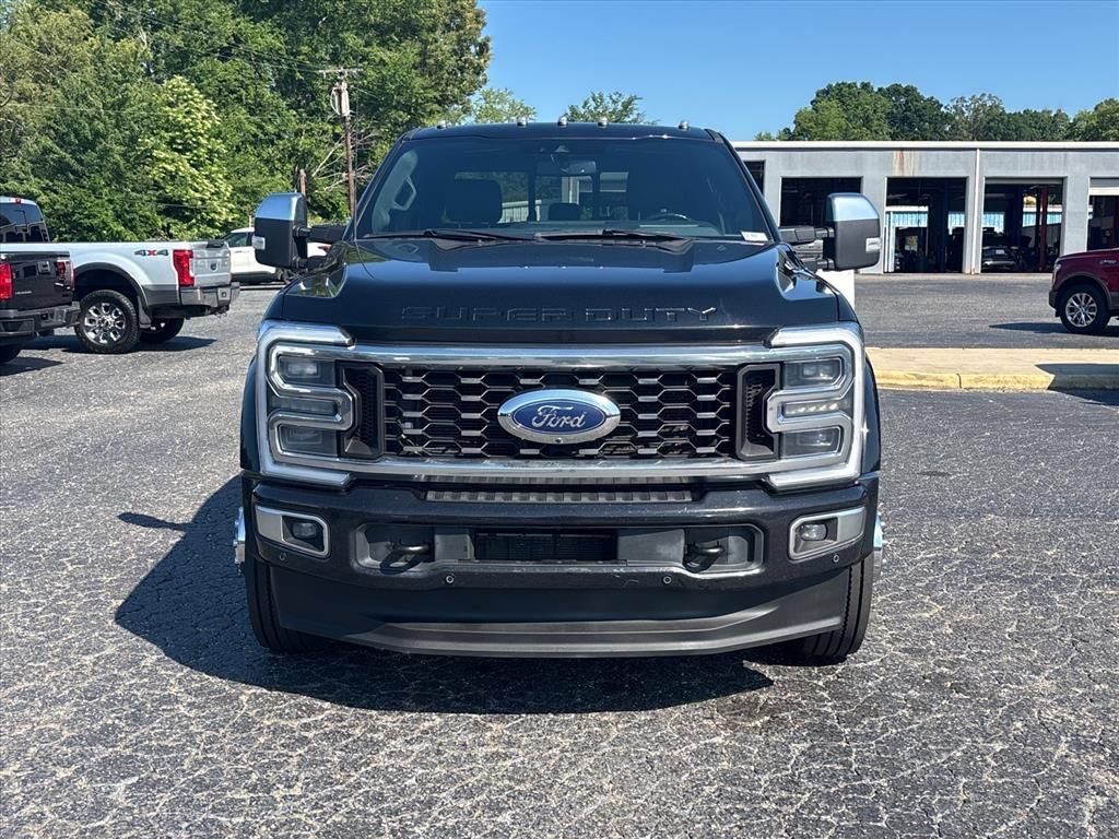 Used 2023 Ford F450 Platinum w/ FX4 Off-Road Package AWD/4WD image 2