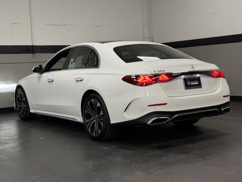 Used 2025 Mercedes-Benz E 350 Sedan image 10