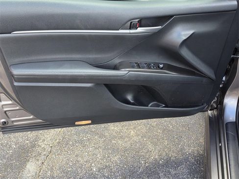 Used 2023 Toyota Camry XSE image 28