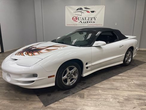 Used 2000 Pontiac Firebird Trans Am RWD image 5