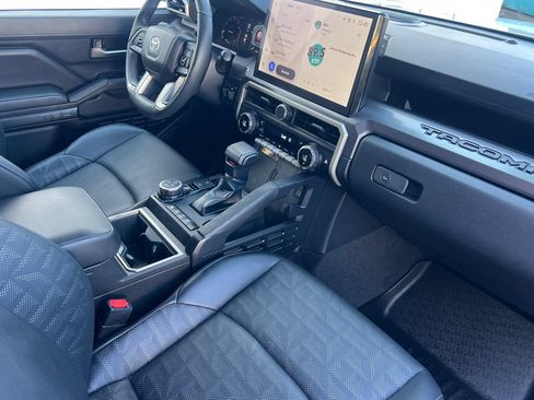 Used 2024 Toyota Tacoma TRD Off-Road w/ TRD Off Road Premium Package AWD/4WD image 12