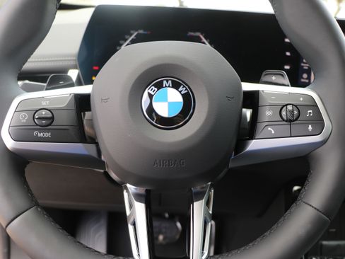 Certified 2025 BMW X1 xDrive28i w/ M Sport Package image 17