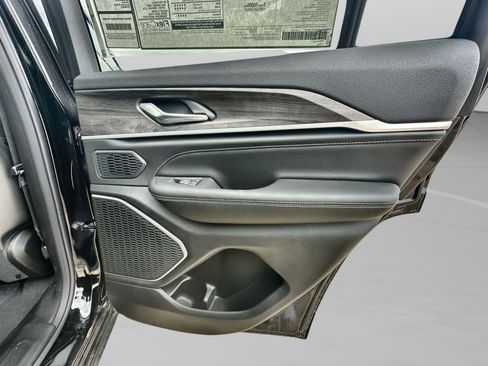 New 2026 Jeep Grand Cherokee Limited AWD/4WD image 28