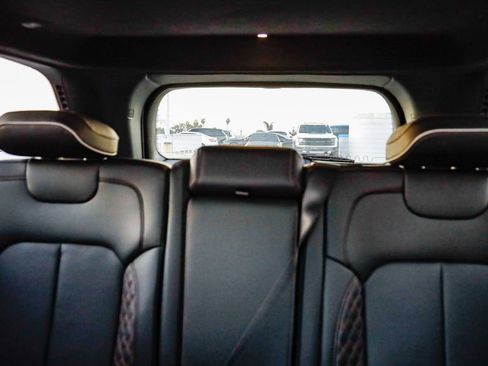 New 2025 Jeep Grand Cherokee Summit image 27