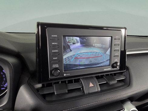 Used 2021 Toyota RAV4 XLE image 20