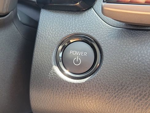 Used 2026 Toyota Camry XLE FWD image 10