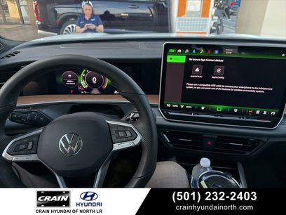 Used 2026 Volkswagen Tiguan SEL R-Line