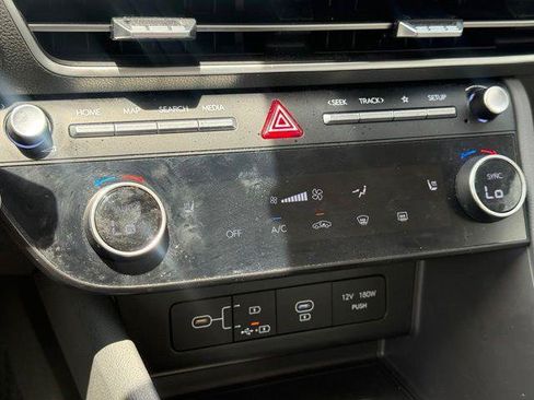 Used 2025 Hyundai Sonata SEL FWD image 12