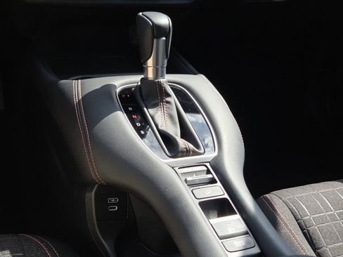 Certified 2024 Honda HR-V Sport image 32