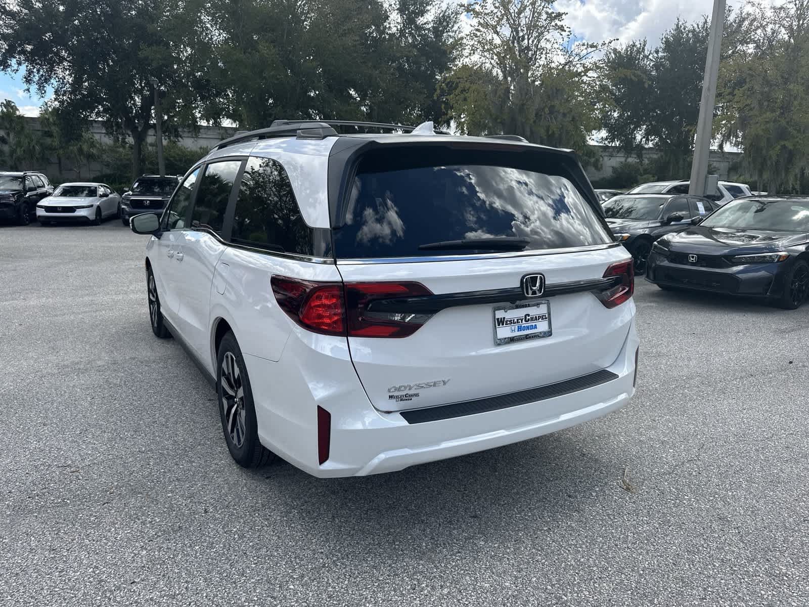 New 2026 Honda Odyssey EX-L image 4