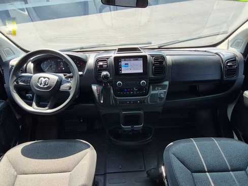Used 2025 RAM ProMaster 2500 FWD image 19