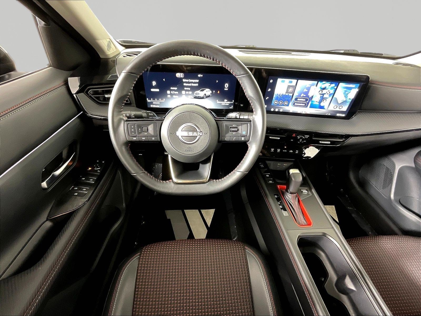 Used 2026 Nissan Kicks SR w/ Cold Weather Package AWD/4WD image 8