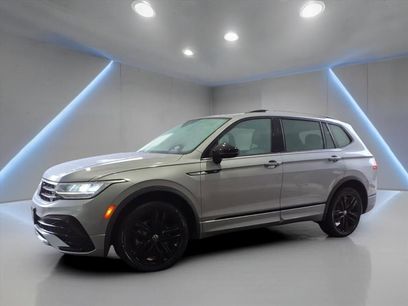 Used 2022 Volkswagen Tiguan SE R-Line