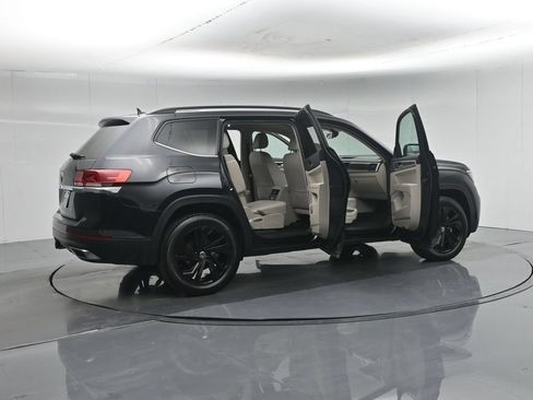 Used 2022 Volkswagen Atlas SE FWD image 5