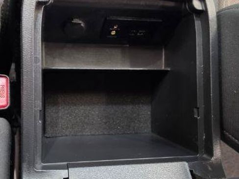 Used 2019 Nissan Pathfinder SV FWD image 30