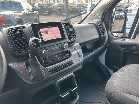 Used 2025 RAM ProMaster 2500 w/ Storage Group image 12