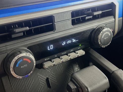 Used 2024 Toyota Tacoma TRD Off-Road AWD/4WD image 24