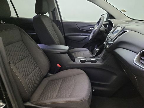 Used 2021 Chevrolet Equinox LT image 21