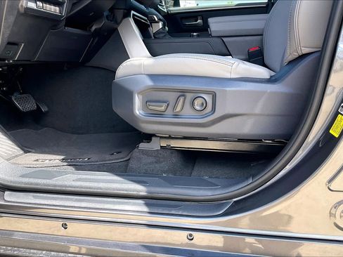 New 2026 Toyota Tundra Limited AWD/4WD image 20