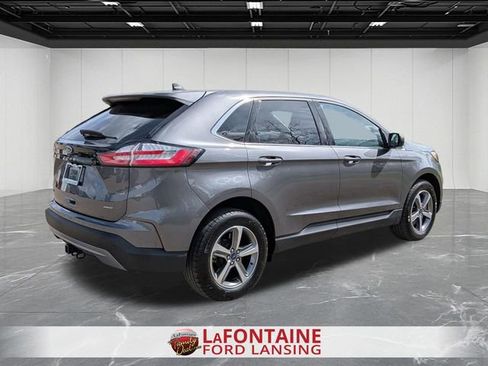 Certified 2022 Ford Edge SEL w/ Convenience Package AWD/4WD image 5