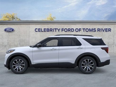 New 2026 Ford Explorer ST-Line image 3