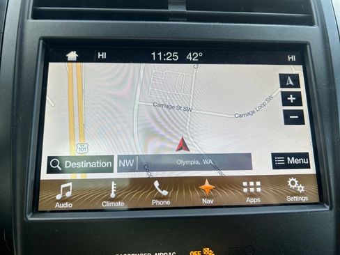 Used 2017 Lincoln MKC Reserve image 26